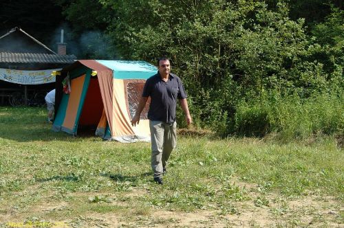 Tito hátárárol is folyt a víz !!!! Jól kiszúrtam vele! De pénzt nem kértem a fogyózásért.....:-)
