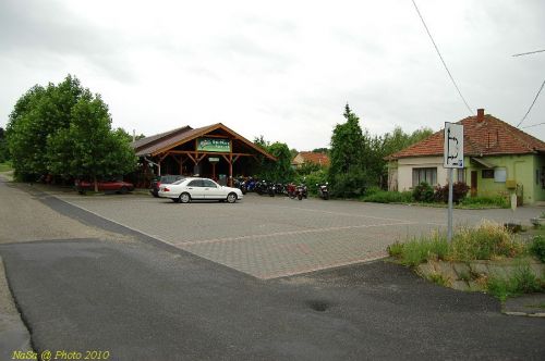 Nyékládháza találkozási és csatlakozási pont " Delta étterem "
