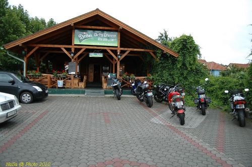 Nyékládháza találkozási és csatlakozási pont " Delta étterem "
